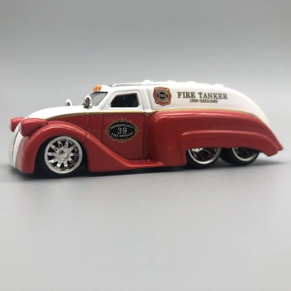 Jada D-Rods 1939 '39 Dodge Airflow‎ Fire Tanker Red & White Diecast 1/64 Scale